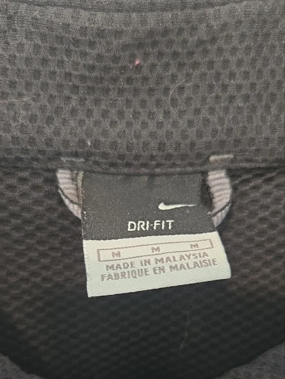 Nike sleek quarter